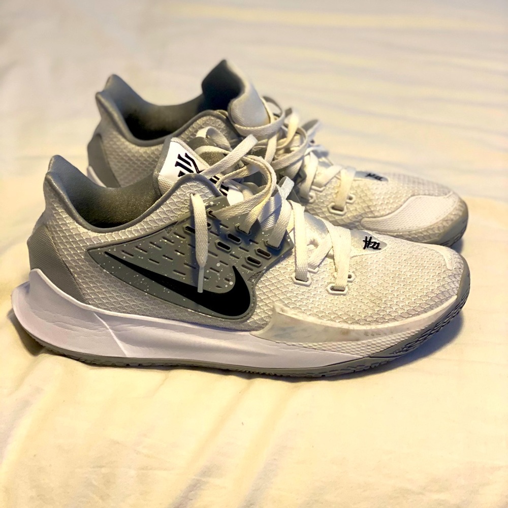 Kyrie Basketball Shoes